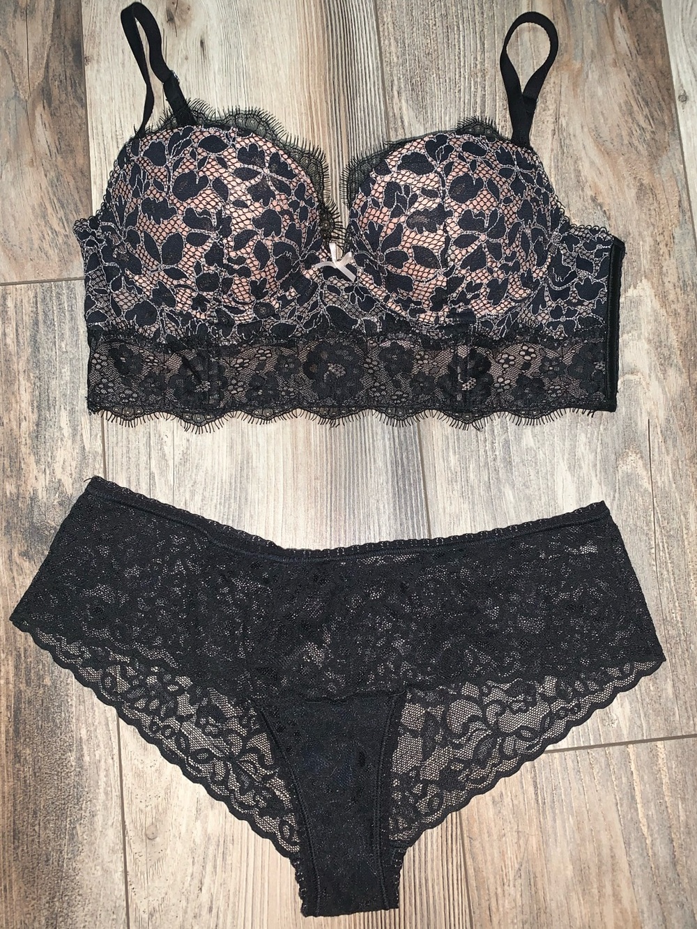 🪽Dream Angels push up padded Lace Demi Bra & panty Set by Victoria’s Secret